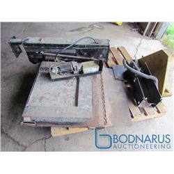 Tommy Gate Model 650 Tailgate Lift