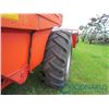 Image 5 : 1983 Massey Ferguson 860 Combine - VIDEO