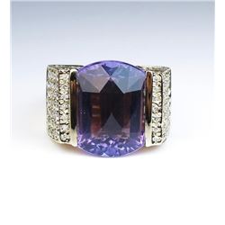 19CAI-8 AMETHYST & DIAMOND RING