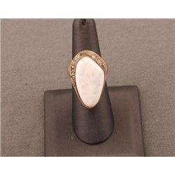 19RPS-32 OPAL & DIAMOND RING