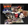 Image 1 : NHL HOCKEY FAN SOUVENIR LOT