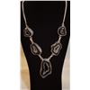 Image 2 : AWESOME 89.50 CT HIGHLY POLISHED BLACK AGATE NECKLACE.