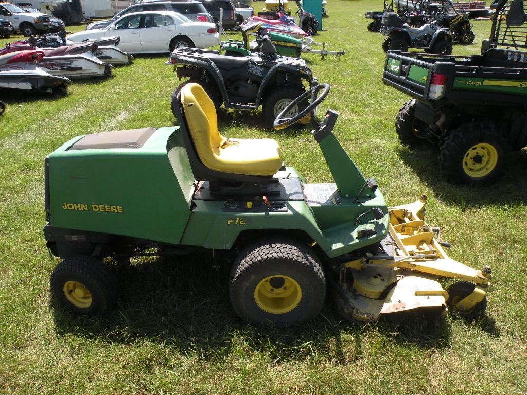John Deere F725 SNTCF725X092598