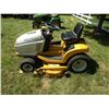 Image 3 : Cub Cadet Model 2518 lawn tractor