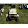 Image 2 : Cub Cadet Model 1650 hydro w/blower