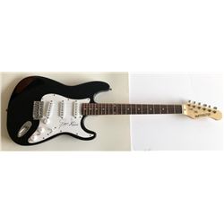 Gregg Allman Signed Full-Size Huntington Electric Guitar (PSA Hologram)