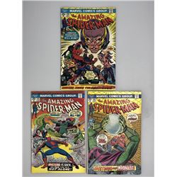 Lot of (3) 1974-75 Marvel Amazing Spider-Man 1st Series Comic Books with #138, #141  #142
