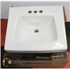 Image 1 : ROXALYN WALL HUNG SINK