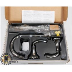 MOEN ICON BATHROOM FAUCET