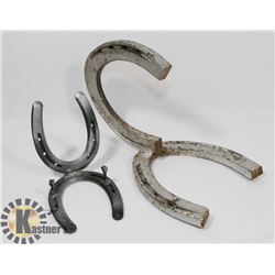 LOT OF 2 HORSESHOE HANGERS/HOOKS