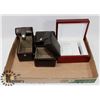 Image 1 : FLAT OF WATCH BOXES.