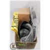 Image 1 : HARLEY DAVIDSON HEADLIGHT AND OTHER MISC SHOP