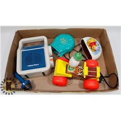 FLAT OF VINTAGE TOYS