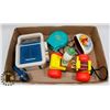 Image 1 : FLAT OF VINTAGE TOYS
