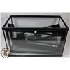 Image 1 : FISH TANK 20"W X 11"D X 12"H