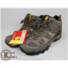 Image 1 : OUTBOUND MENS HIKERS SIZE 12