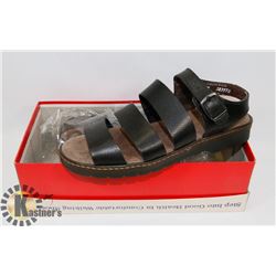 DEXTER USA COMFORT SANDALS SZ 9.5