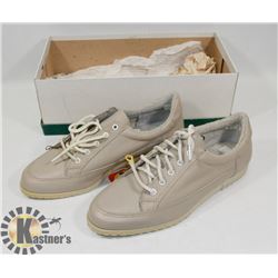 WALK SPORT DEERHIDE PUTTY SZ 8.5
