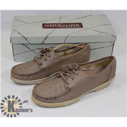 NATURALIZER TAUPE SZ 6