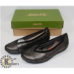EARTH MARA PEWTER DISTRESSED LEATHER SZ 7.5