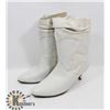 Image 1 : WHITE LEATHER BOOTS SZ 7.5