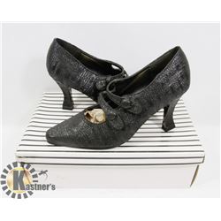 WEST & VINE BLACK SZ 5