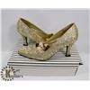 Image 1 : WEST & VINE GOLD SZ 7.5