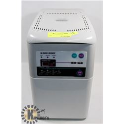 UNUSED BLACK & DECKER AUTOMATIC BREAD MAKER