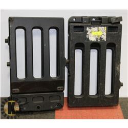 SET OF COLLAPSIBLE TAILGATE EXTENDERS