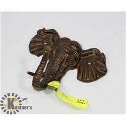 VINTAGE CAST IRON ELEPHANT WALL HOOK.