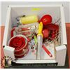 Image 1 : LOT OF KITCHEN MISC