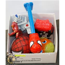 COLLECTION OF KIDS' LAMPS