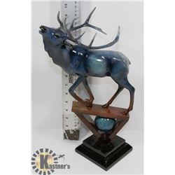 SAPPHIRE ELK SCULPTURE BY STEPHEN HERRERO IMAGO