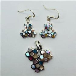 SILVER MOTHER OF PEARL EARRINGS & PENDANT SET