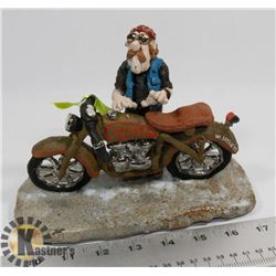 HANDMADE HARLEY DAVIDSON OLD BIKER STATUE