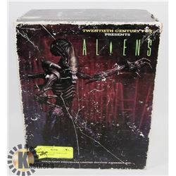 ALIENS COLD CAST PORCELAIN LIMITED EDITION