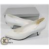 Image 1 : FRANCINE WHITE SZ 10