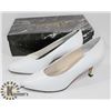 Image 1 : WESTIES RACE WHITE SZ 7.5