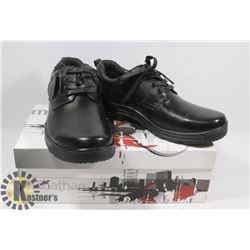 MANATHON BLACK MENS 8-8.5(42)