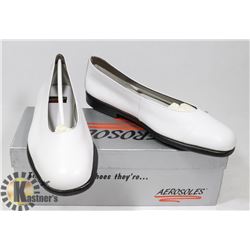AEROSOLES WHITE SZ 9