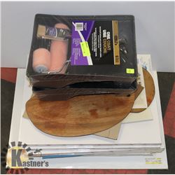 LARGE BUNDLE OF PAINTING SUPPLIES AND ART CANVAS
