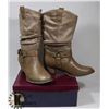 Image 1 : REFRESH TAUPE SZ 10