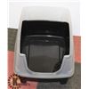 Image 1 : LITTER BOX