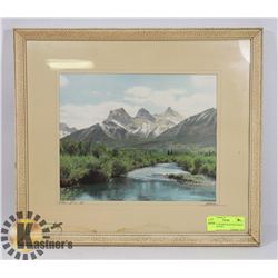 VINTAGE FRAMED & SIGNED PHOTO THREE SISTERS