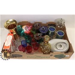 LOT OF ANTIQUE AND VINTAGE KITCHEN WARE