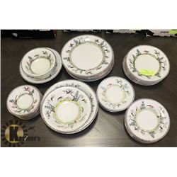 39PC ROYAL STAFFORD ENGLISH BONE CHINA PARTIAL