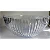 Image 1 : 26) VINTAGE RIBBED SALAD/FRUIT CRYSTAL
