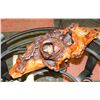 Image 1 : NATURAL WOOD BURL WITH CARVED BIRD