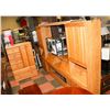 Image 1 : OAK FRONT QUEEN SIZE BEDROOM SUITE INCL 4PC