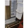 Image 3 : GE ENERGY STAR 23.1CUFT COUNTER DEPTH FRENCH